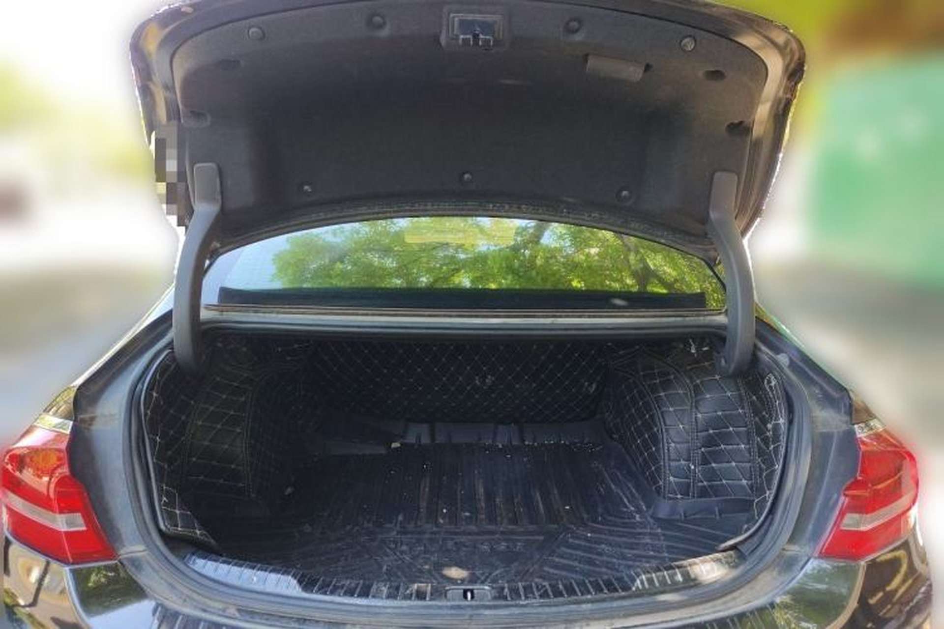 Used Buick LaCrosse 2016 28T Luxury Version Trunk