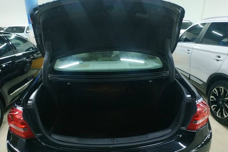 Used Buick LaCrosse 2016 30H Elite Edition Trunk