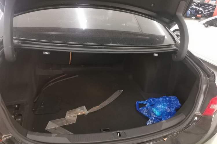 Used Buick LaCrosse 2016 20T Elite Edition Trunk