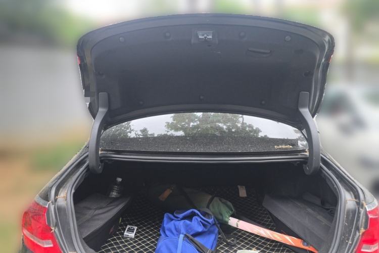 Used Buick LaCrosse 2016 28T Premium Edition Trunk