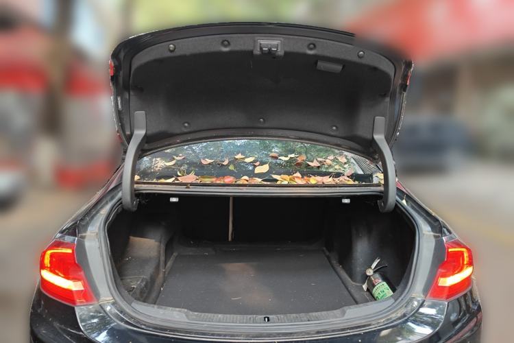 Used Buick LaCrosse 2016 20T Leading Model Trunk