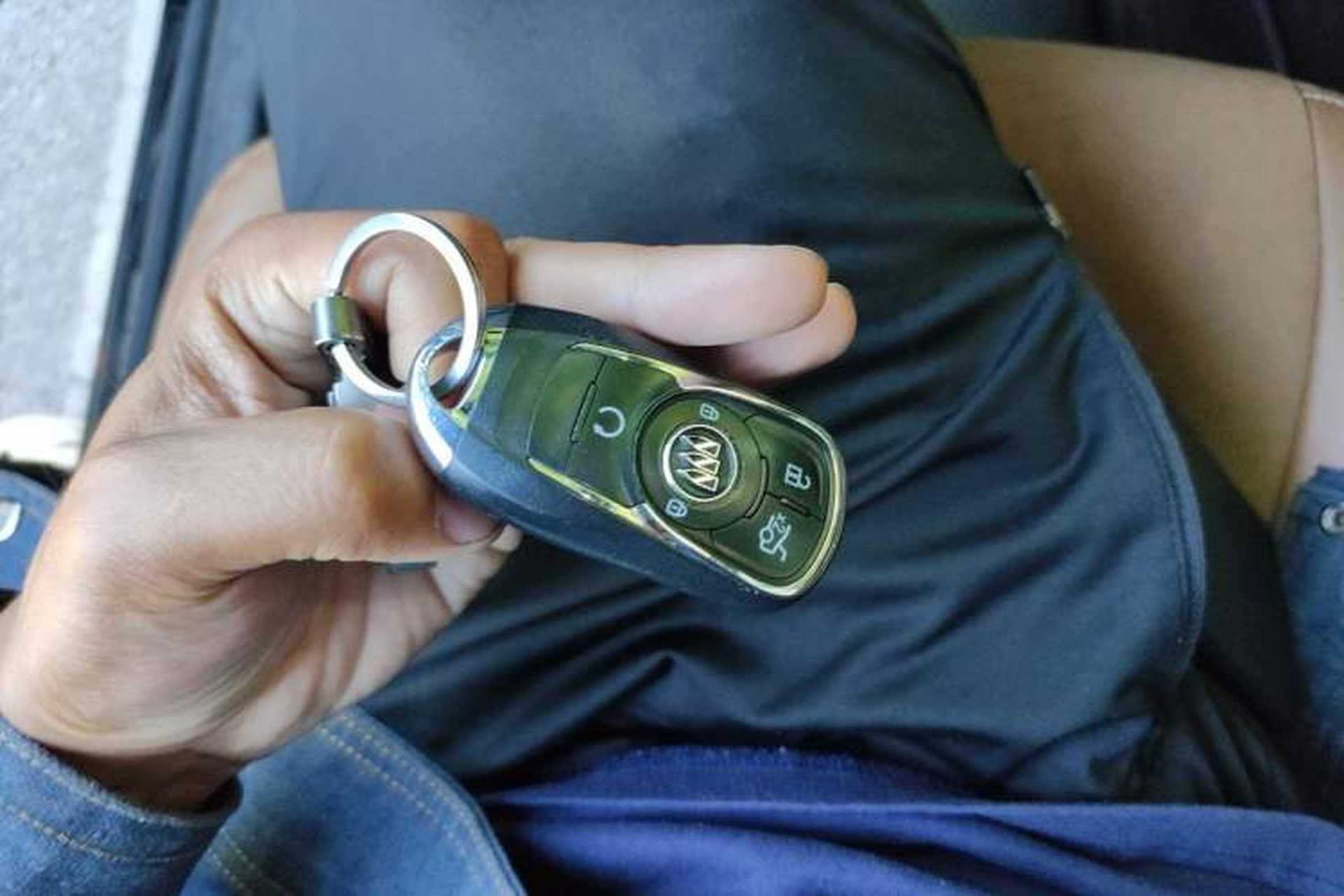 Used Buick LaCrosse 2016 28T Luxury Version Vehicle Key