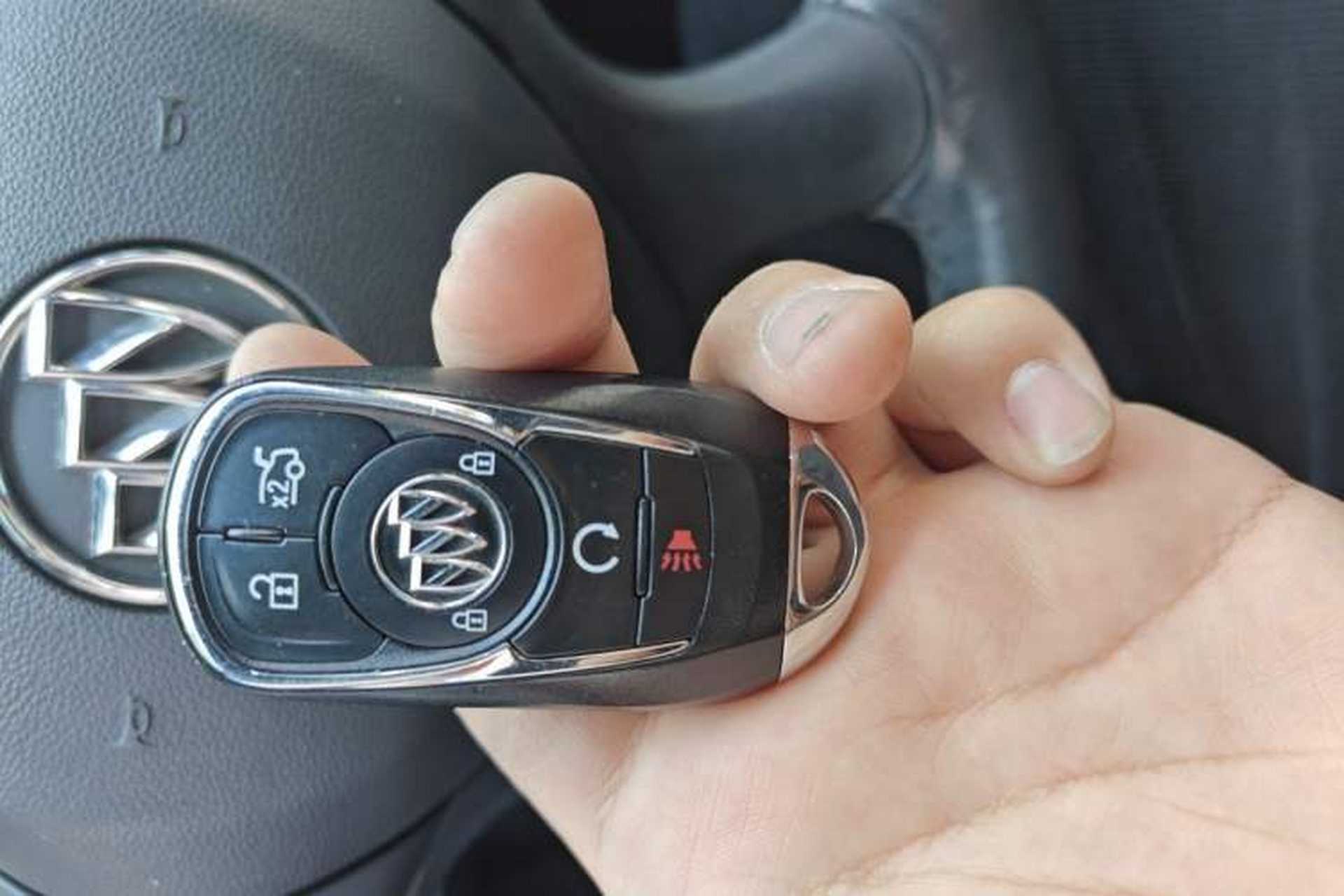 Used Buick LaCrosse 2016 20T Luxury Model Vehicle Key