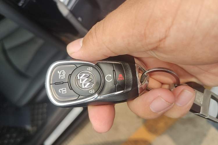Used Buick LaCrosse 2016 20T Elite Edition Vehicle Key