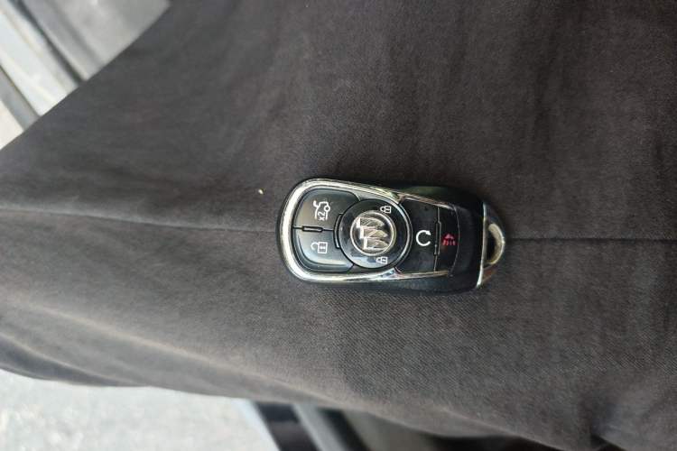 Used Buick LaCrosse 2016 20T Elite Edition Vehicle Key