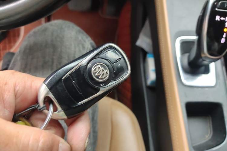 Used Buick LaCrosse 2016 20T Elite Edition Vehicle Key