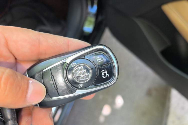 Used Buick LaCrosse 2016 20T Elite Edition Vehicle Key