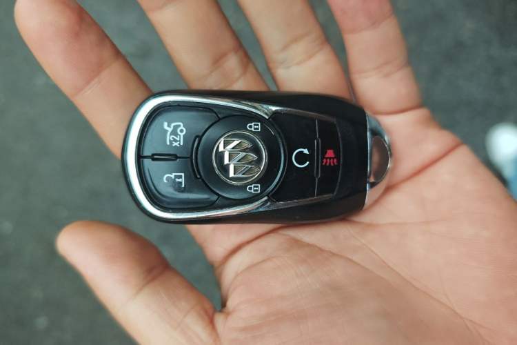 Used Buick LaCrosse 2016 28T Premium Edition Vehicle Key