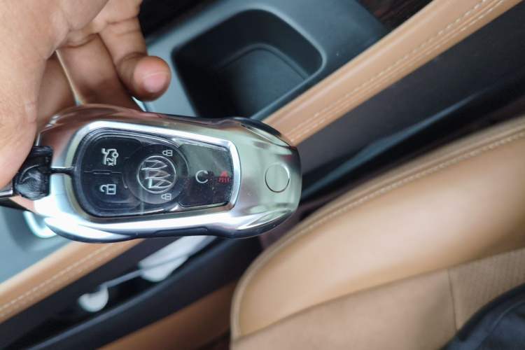 Used Buick LaCrosse 2016 20T Luxury Model Vehicle Key