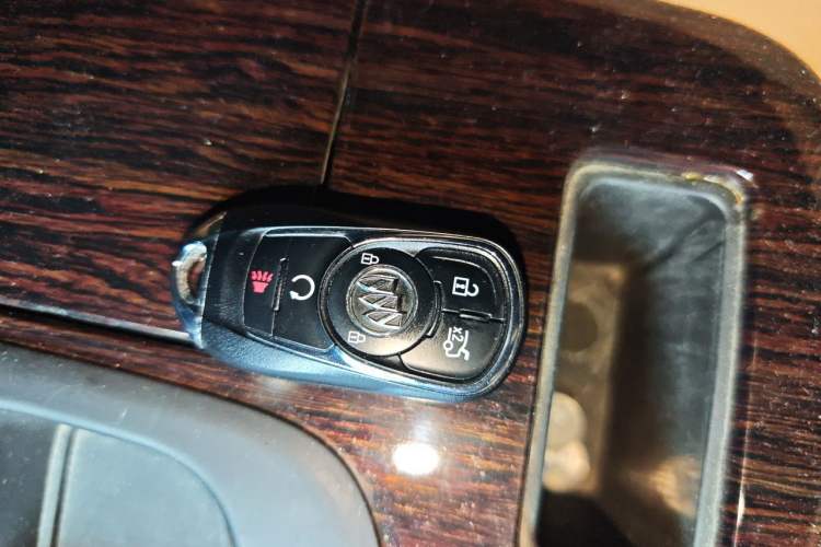 Used Buick LaCrosse 2016 20T Elite Edition Vehicle Key