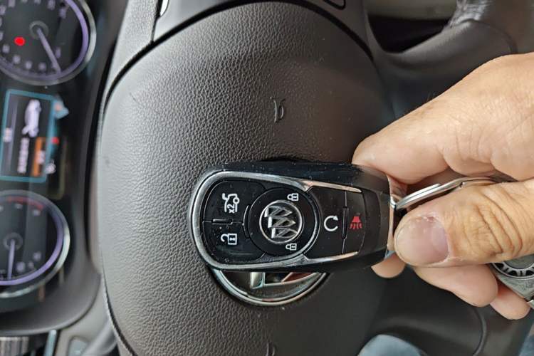 Used Buick LaCrosse 2016 Revised 20T Leading Edition Vehicle Key