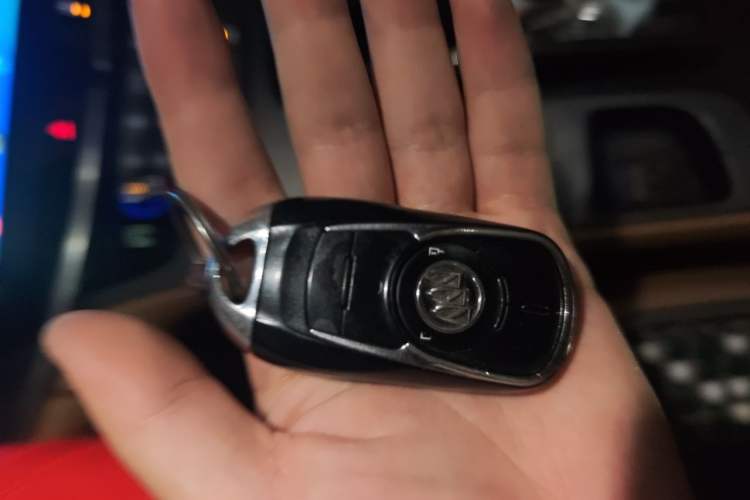 Used Buick LaCrosse 2016 20T Elite Edition Vehicle Key