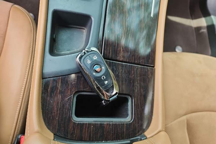 Used Buick LaCrosse 2016 20T Elite Edition Vehicle Key