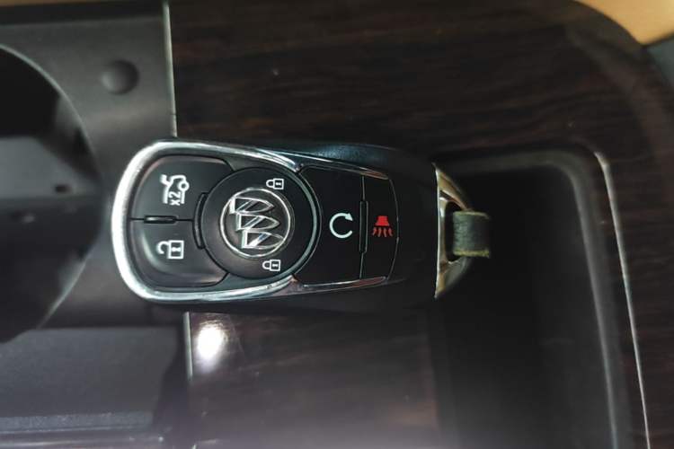 Used Buick LaCrosse 2016 20T Elite Edition Vehicle Key