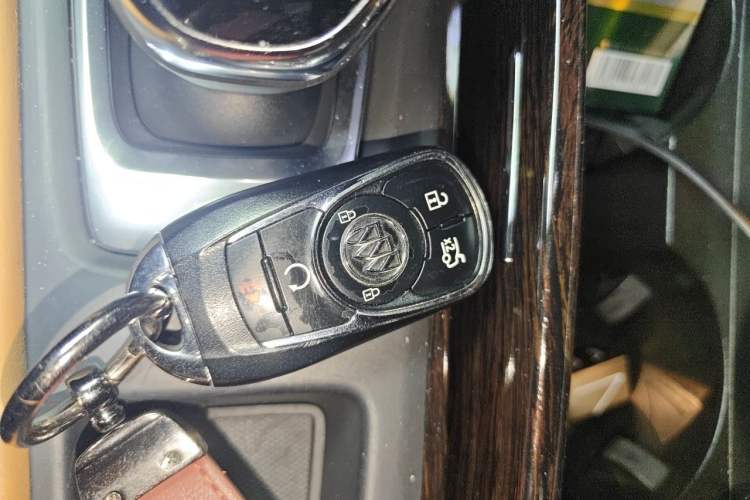 Used Buick LaCrosse 2016 20T Elite Edition Vehicle Key