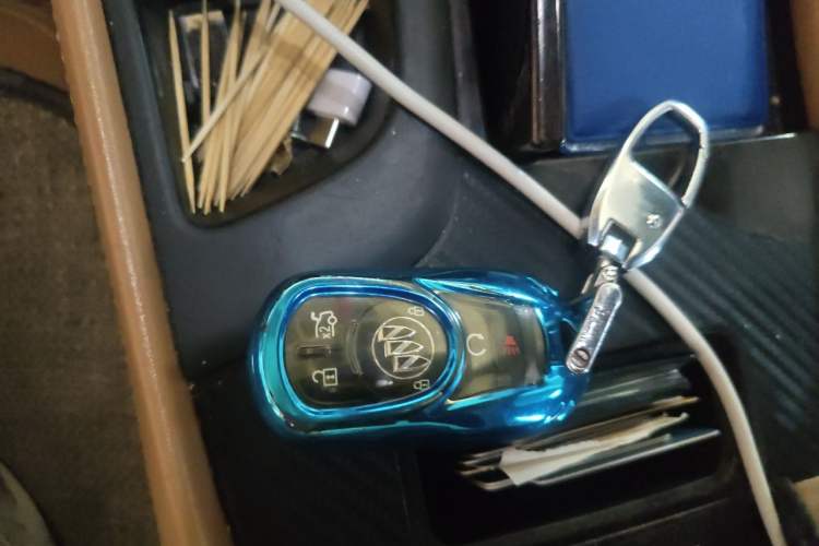 Used Buick LaCrosse 2016 20T Luxury Model Vehicle Key