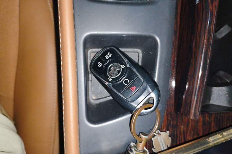 Used Buick LaCrosse 2016 20T Elite Edition Vehicle Key
