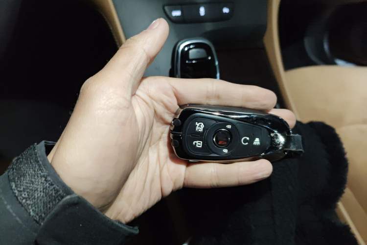 Used Buick LaCrosse 2016 20T Elite Edition Vehicle Key