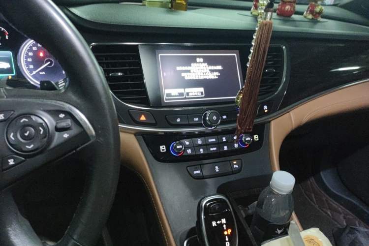 Used Buick LaCrosse 2016 20T Elite Edition Audio And AC Panel