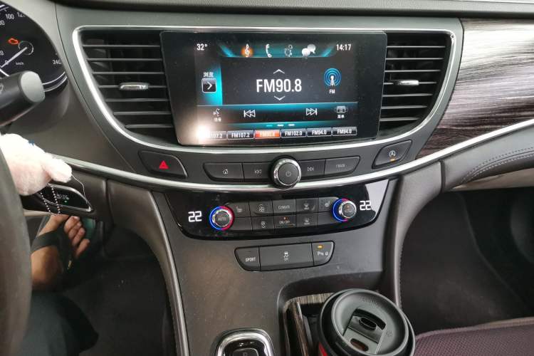 Used Buick LaCrosse 2016 Revised 20T Leading Edition Audio And AC Panel