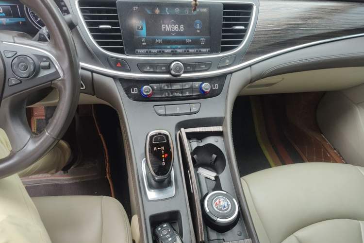 Used Buick LaCrosse 2016 Revised 20T Leading Edition Audio And AC Panel