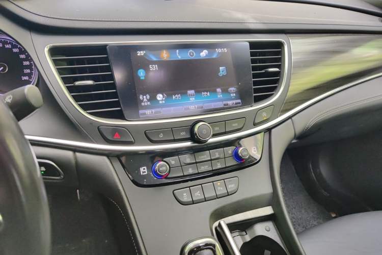 Used Buick LaCrosse 2016 Revised Version 28T Elite Edition Audio And AC Panel
