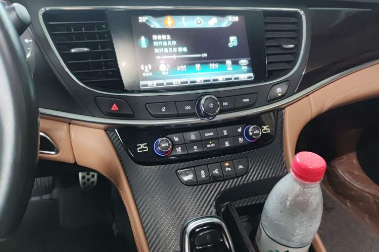 Used Buick LaCrosse 2016 20T Luxury Model Audio And AC Panel