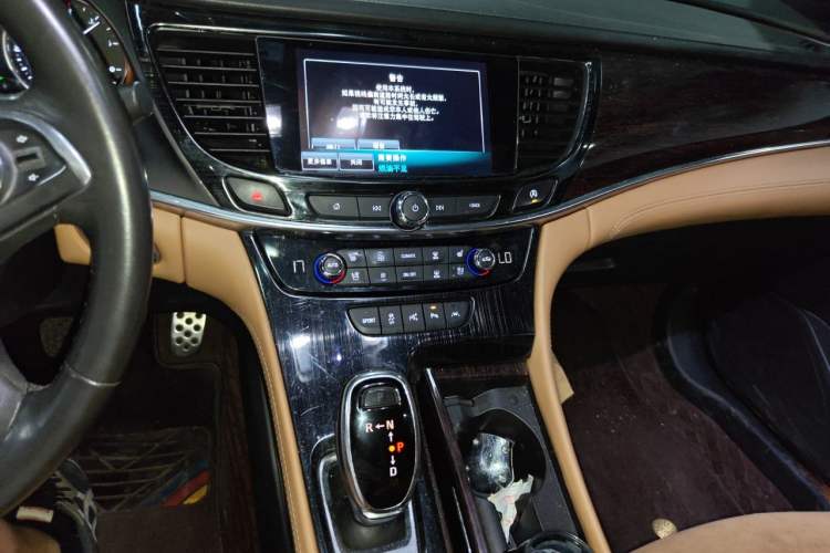 Used Buick LaCrosse 2016 20T Luxury Model Audio And AC Panel