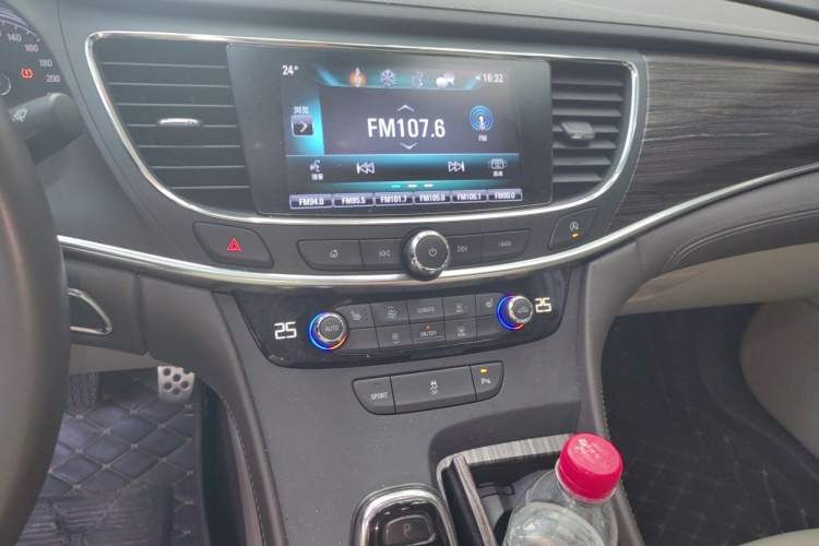 Used Buick LaCrosse 2016 Revised 20T Leading Edition Audio And AC Panel