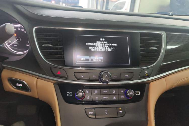 Used Buick LaCrosse 2016 20T Elite Edition Audio And AC Panel