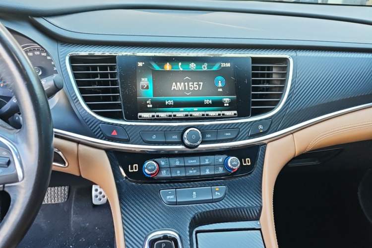 Used Buick LaCrosse 2016 20T Elite Edition Audio And AC Panel