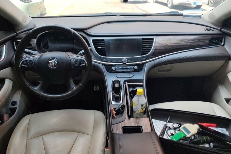 Used Buick LaCrosse 2016 Revised 20T Leading Edition Center Console