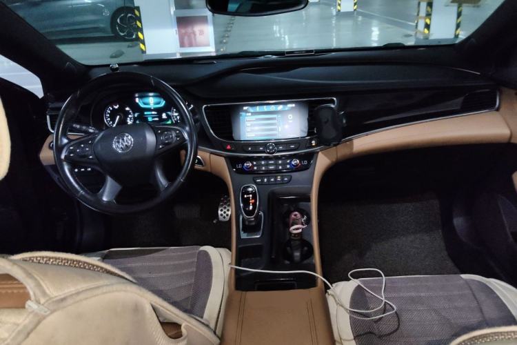 Used Buick LaCrosse 2016 20T Luxury Model Center Console