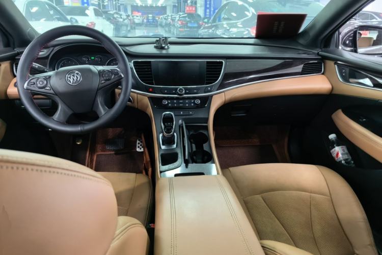 Used Buick LaCrosse 2016 20T Elite Edition Center Console