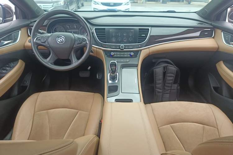 Used Buick LaCrosse 2016 20T Elite Edition Center Console