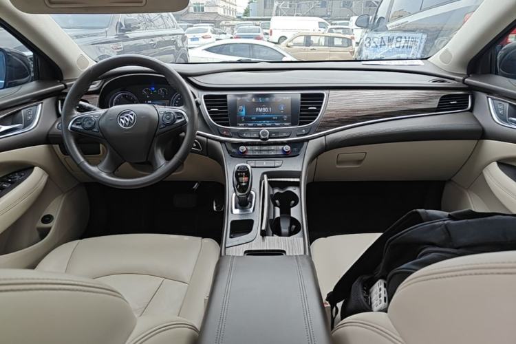 Used Buick LaCrosse 2016 20T Leading Model Center Console
