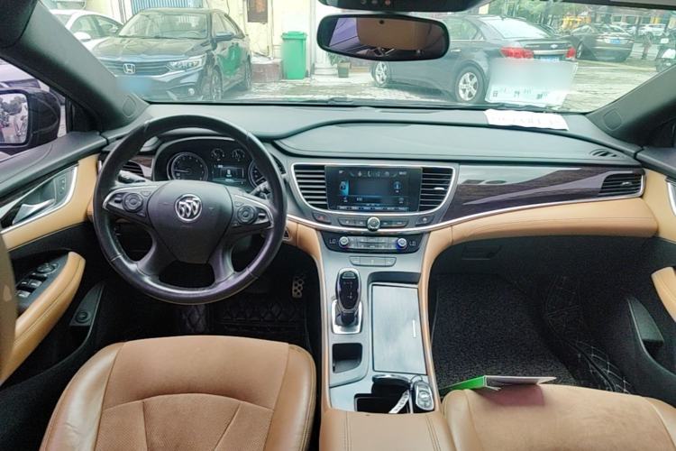 Used Buick LaCrosse 2016 20T Elite Edition Center Console