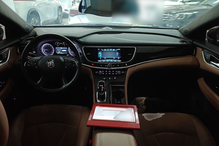 Used Buick LaCrosse 2016 20T Elite Edition Center Console