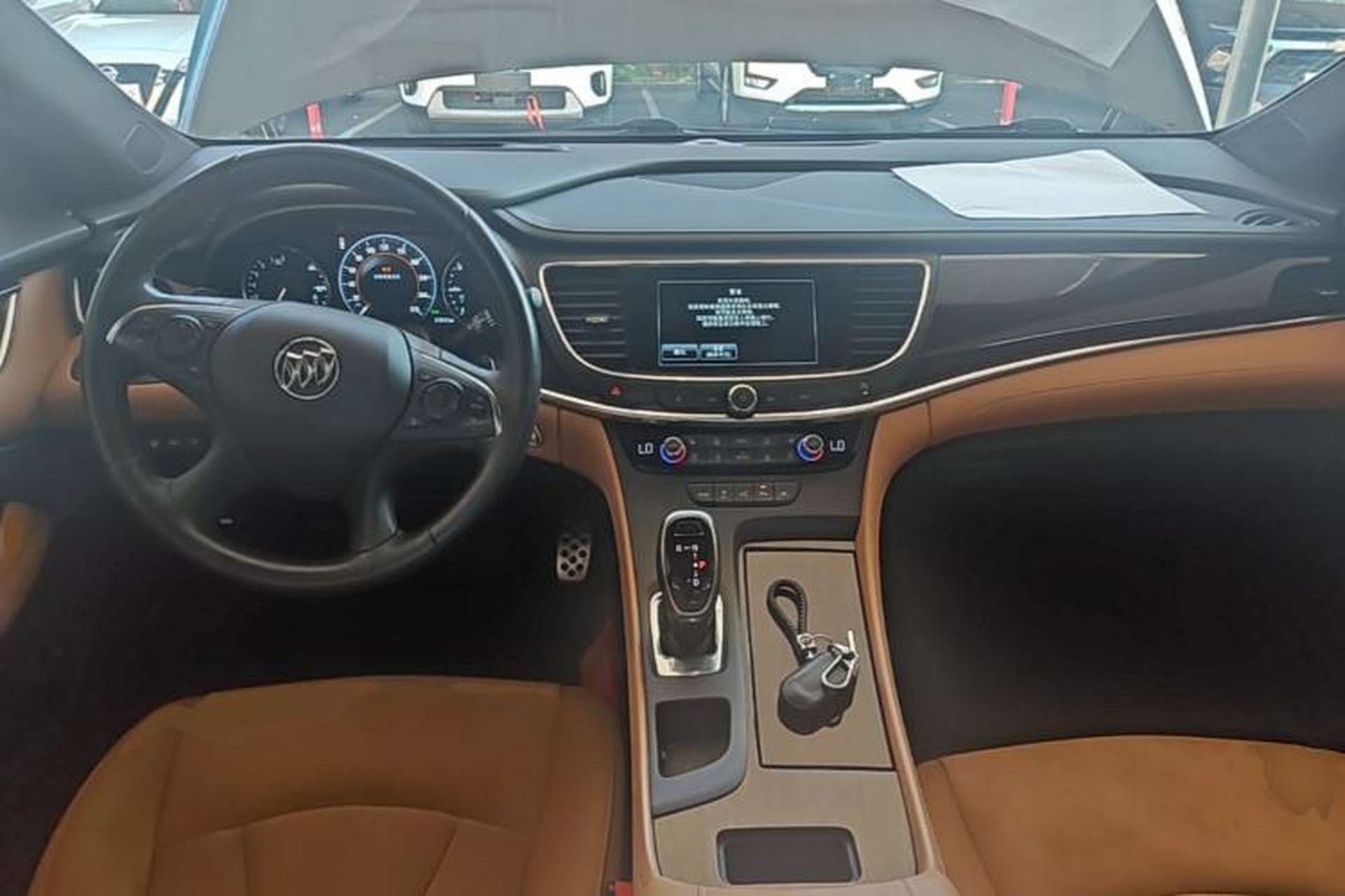 Used Buick LaCrosse 2016 28T Luxury Version Center Console