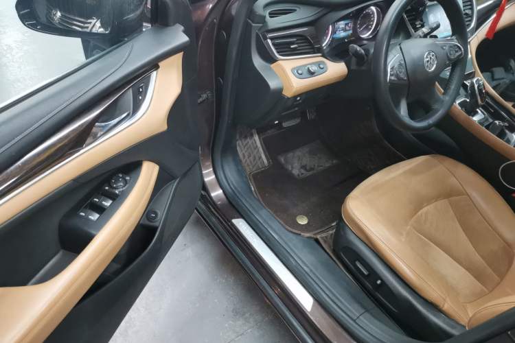 Used Buick LaCrosse 2016 20T Elite Edition Driver Seat