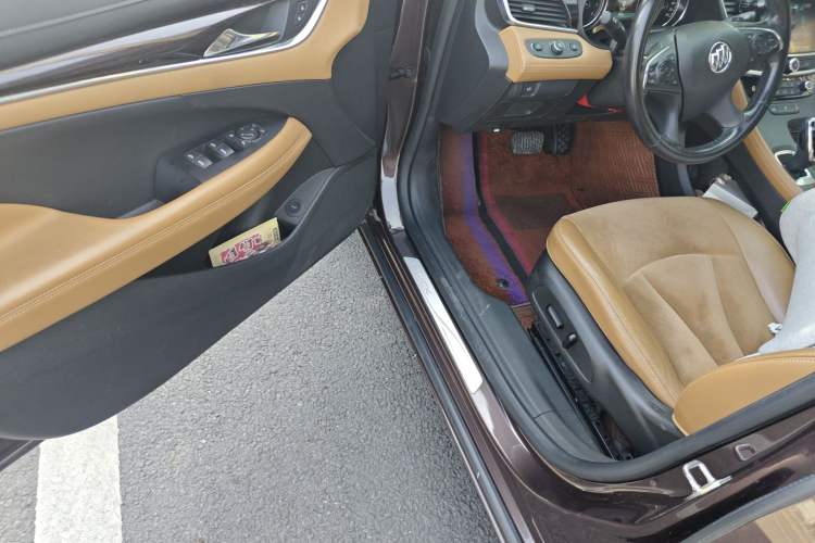 Used Buick LaCrosse 2016 20T Elite Edition Driver Seat