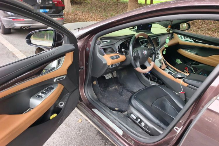 Used Buick LaCrosse 2016 20T Luxury Model Driver Seat
