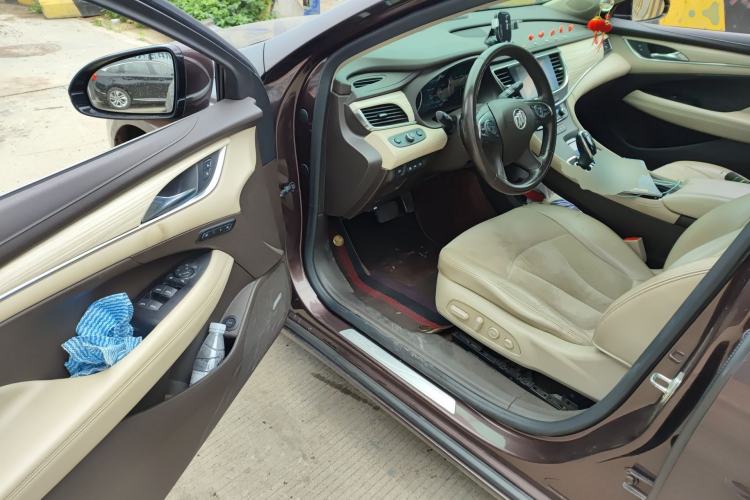 Used Buick LaCrosse 2016 30H Luxury Version Driver Seat