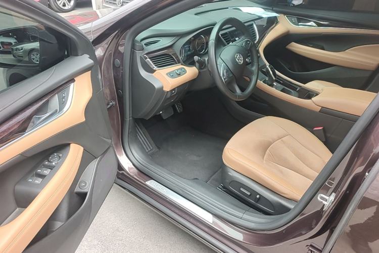 Used Buick LaCrosse 2016 20T Elite Edition Driver Seat