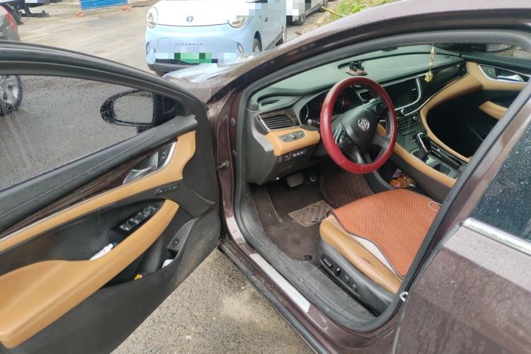 Used Buick LaCrosse 2016 20T Luxury Model Driver Seat