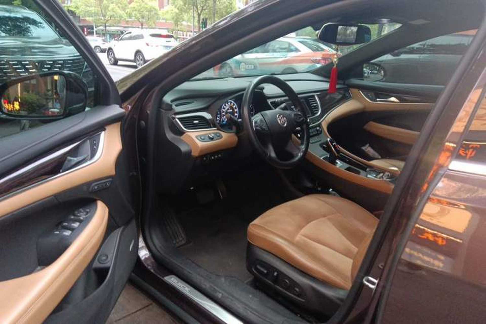 Used Buick LaCrosse 2016 28T Luxury Version Driver Seat