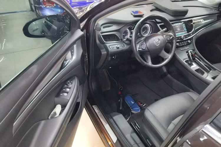 Used Buick LaCrosse 2016 Revised Version 28T Elite Edition Driver Seat