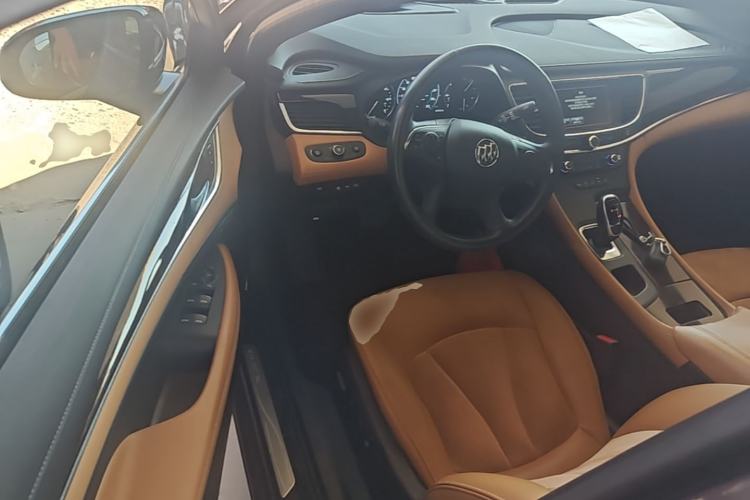Used Buick LaCrosse 2016 28T Luxury Version Driver Seat