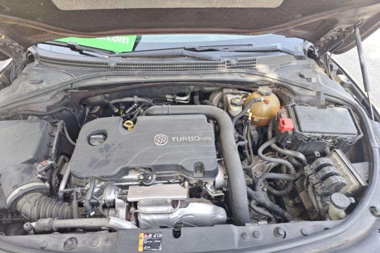 Used Buick LaCrosse 2016 20T Elite Edition Engine Bay
