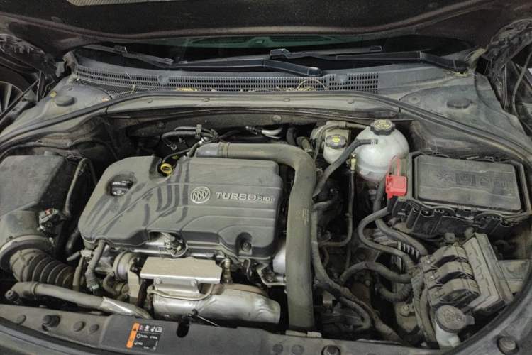 Used Buick LaCrosse 2016 20T Elite Edition Engine Bay